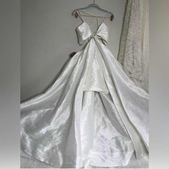 Anthropologie White Maxi Dress - Picture 7 of 14